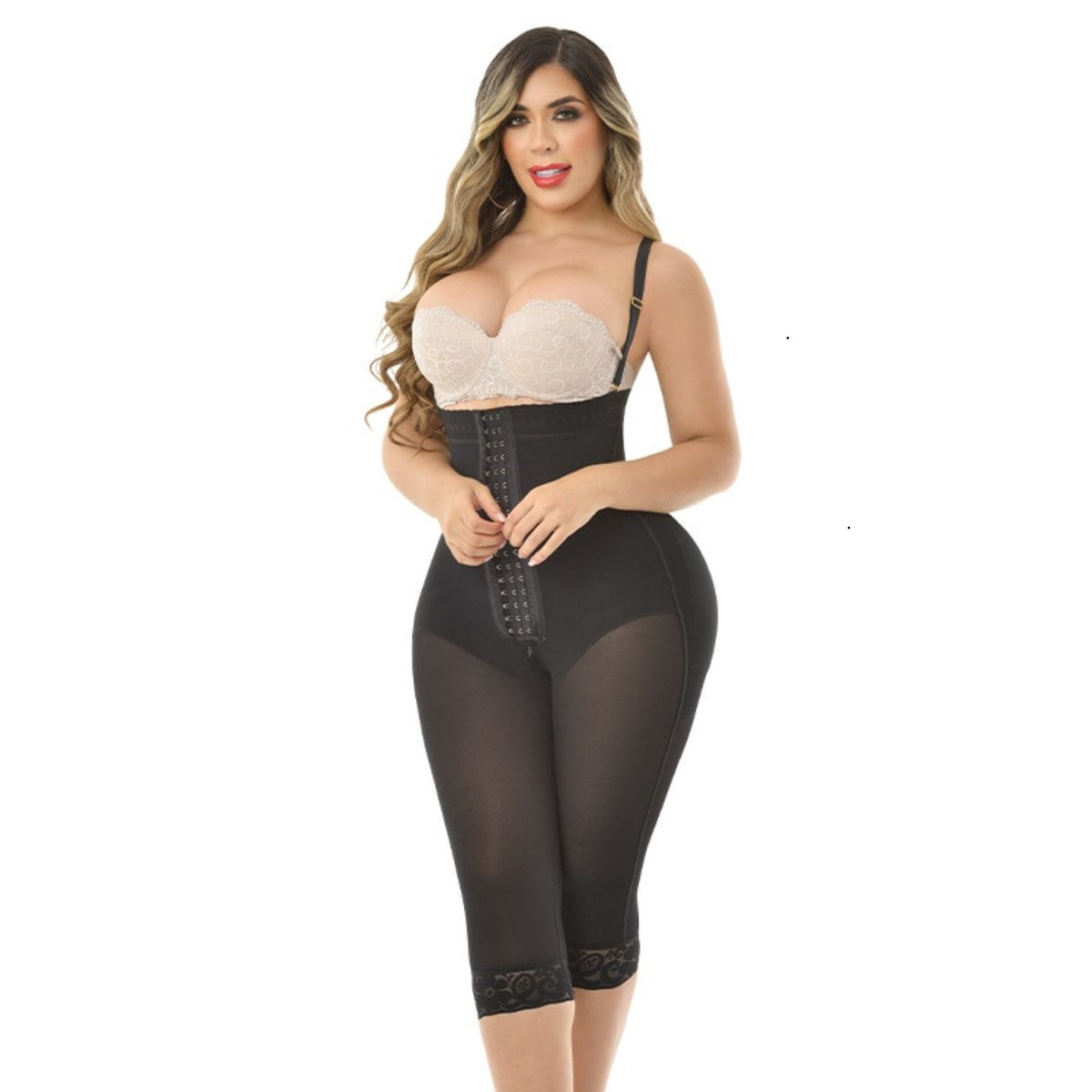 BBL Hourglass figure with a small waist and two sizes larger in the hips. 9590